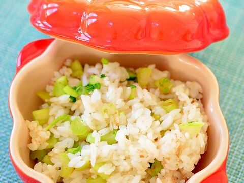 おかかの香りが美味しい♪大根葉で☆混ぜご飯